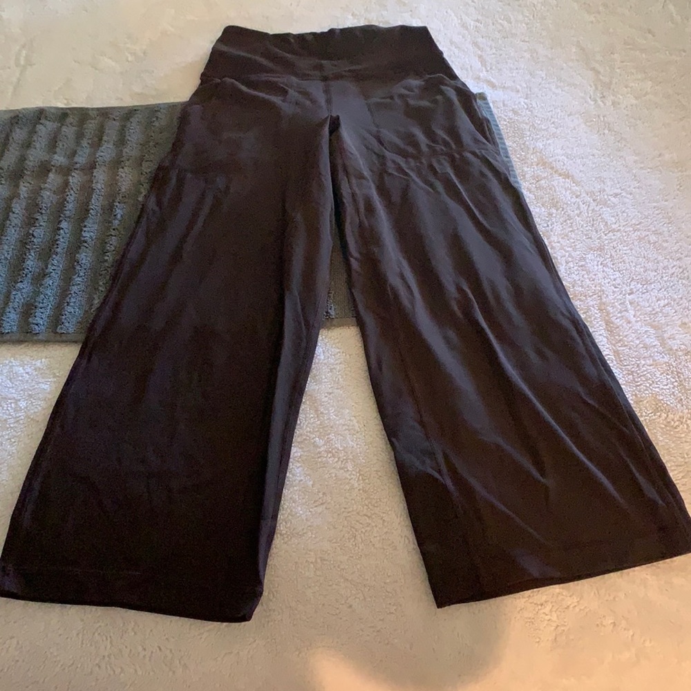 Lululemon Align cropped flared leggings.